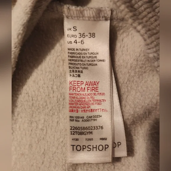 Colourful Lizard Sweater - Picture 4 of 5